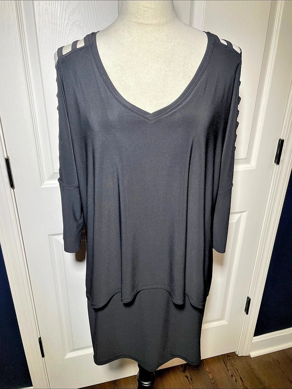 Joseph Ribkoff Black Multi-Layer Tunic Dress V-Neck Cold Shoulder Lattice Sz 8